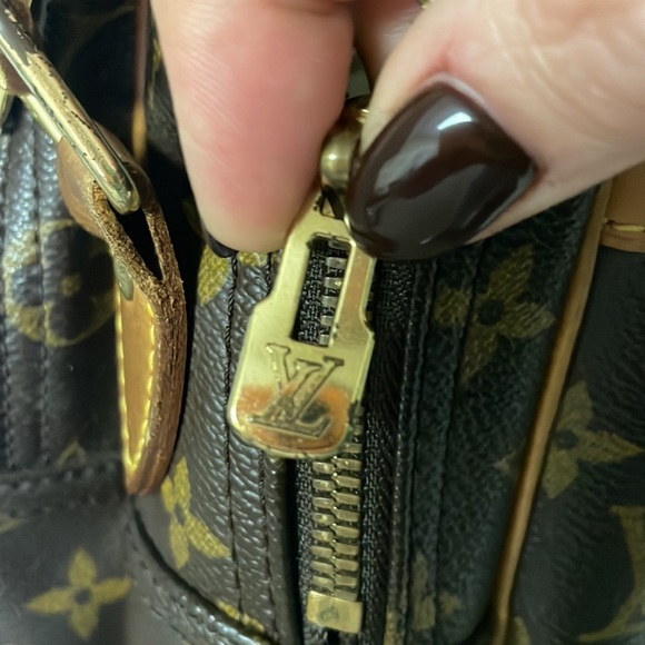 LV Monogram Reporter - Picture 3 of 7